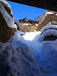 14山寺仁王門くぐる★DSC04940s.jpg