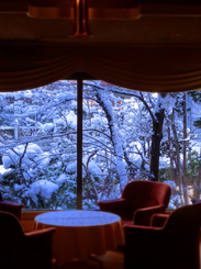 26月岡Hラウンジと雪★DSC04802s.jpg